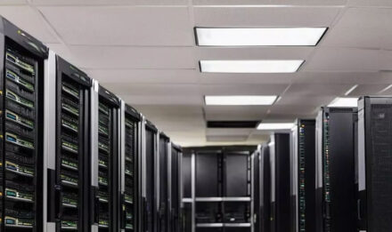 La Universidad de Granada descubre un avance que puede acelerar la informática cuántica